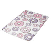 Donuts, rosa Donuts, Lila Donuts Badematte (Schrägansicht)