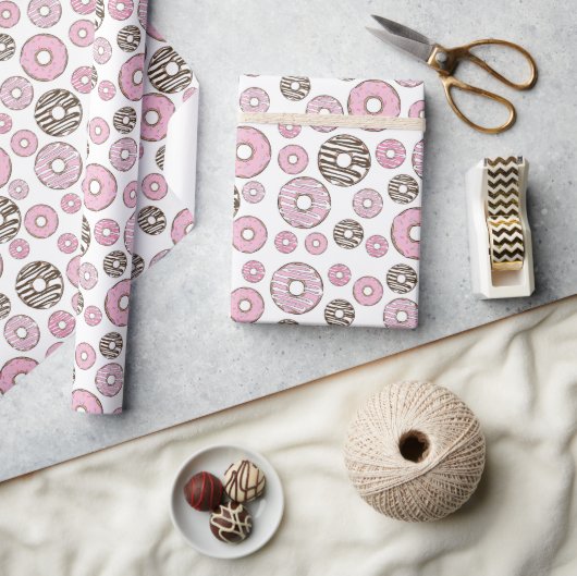 Donuts, rosa Donuts, weiße Donuts Geschenkpapier (Kunsthandwerk)