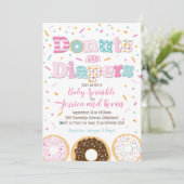 Donuts und Windeln Baby Girl Sprinkle oder Dusche Einladung (Stehend Vorderseite)