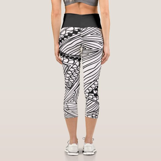 Doodle 1A Black White 1 Capri Leggings (Rückseite)