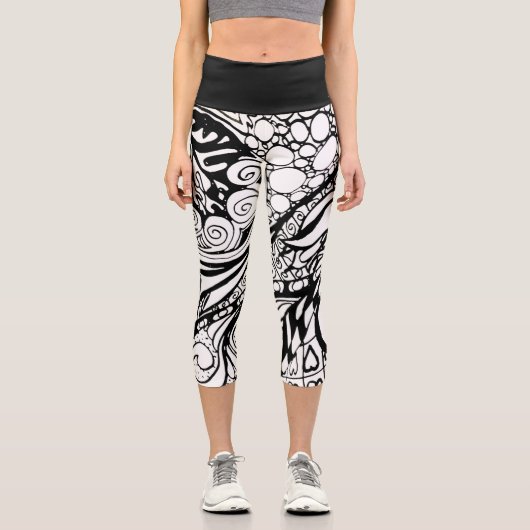 Doodle 1E Black White 1 Capri Leggings (Vorderseite)