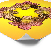 Doodle-Blume in Peach, Orange und Gold Poster (Ecke)