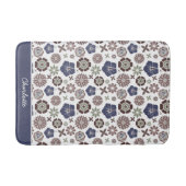Doodle Blumenmuster personalisierter Name Badematte (Vorderseite)