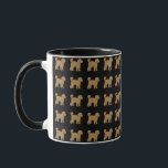 Doodle Dog Vathers Day Tasse<br><div class="desc">Tan Doodle Hunde Parade um diese Tasse schwarzen Hintergrund. Großartiges Geschenk für Vater,  Vater,  Großvater,  Sohn oder alle Doodle Besitzer,  einschließlich Labradoodles,  Goldendoodles und andere.</div>
