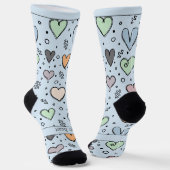 Doodle-Herzen auf Hellblau mit Text Socken (Gewinkelt)