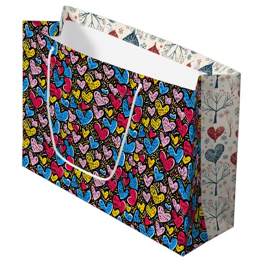 Doodle-Herzen & Winterbäume Große Geschenktasche Geschenktüte (Vorderseite Schrägansicht)