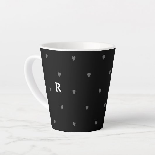 Doodle-Herzmuster Schwarz-Rotes Monogramm Initial Milchtasse (Linke Ecke)