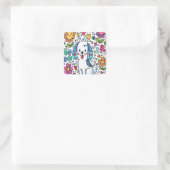 Doodle Hund, Blume, Herz und Schmetterlinge Quadratischer Aufkleber (Tasche)