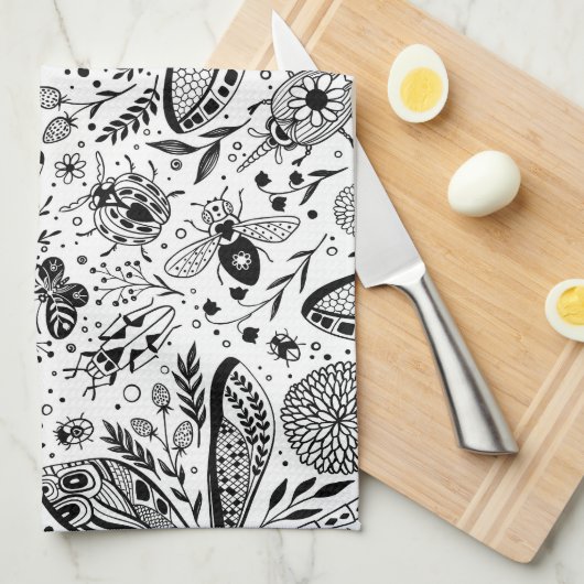 Doodle-Käfer auf dunkelblau Geschirrtuch (Viertel Falte)