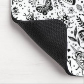 Doodle-Käfer auf dunkelblau Mousepad (Ecke)