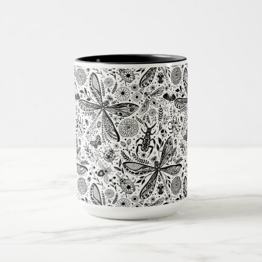 Doodle-Käfer auf dunkelblau Tasse (Zentrum)