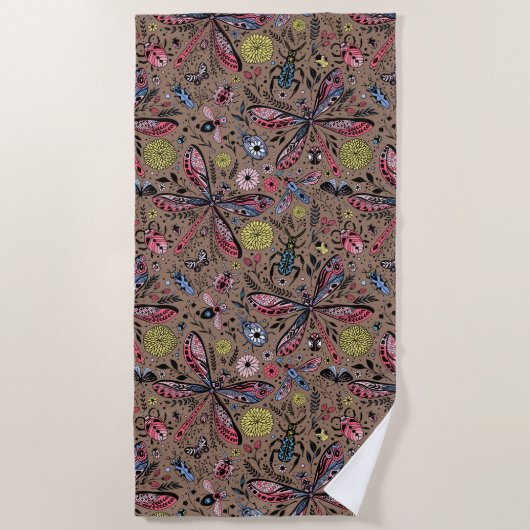 Doodle-Käfer auf mocha-braun Strandtuch (Vorderseite)