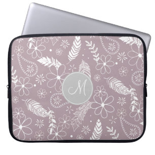 Doodle Paislies feathers Blume lilac JEDE Farbe Laptopschutzhülle