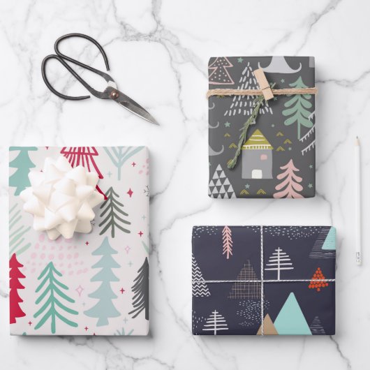 Doodle Sketch Skandi Weihnachtsbaumen Set von 3 Geschenkpapier Set (Vorderseite)