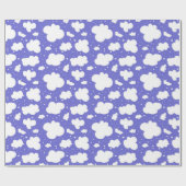 Doodle-weiße Wolken auf Lila Hintergrundmuster Geschenkpapier (Flach)