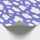 Doodle-weiße Wolken auf Lila Hintergrundmuster Geschenkpapier (Ecke)