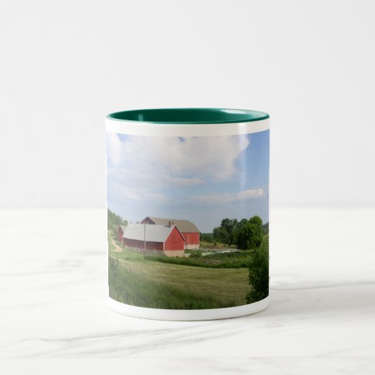 Door County Bauernhof-Tasse Zweifarbige Tasse (Mittel)