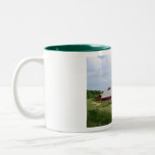 Door County Bauernhof-Tasse Zweifarbige Tasse (Links)