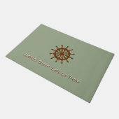 Doormat - Brauner Helm mit Namen Fußmatte (Schrägansicht)