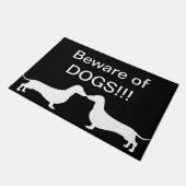 Doormat - Vorsicht vor Hunden! B/W Fußmatte (Schrägansicht)