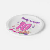 Doppel-Digits Macaroon Teenager-Geburtstagskind Pappteller (Schrägansicht)