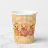 Doppel Trio in rosa Outfits Pappbecher (Rückseite)