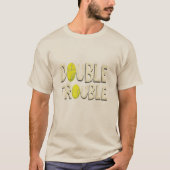 Doppel Trouble Funny Tennis Balls T-Shirt (Vorderseite)