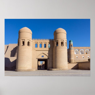 Doppel-Turm Westtor - Khiva, Usbekistan Poster
