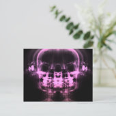 Doppel-X-Ray-Skulls mit Kopfhörern - Rosa Postkarte (Stehend Vorderseite)