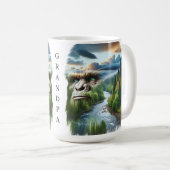 Doppelexposition Bigfoot in Nature Personalisiert Kaffeetasse (VorderseiteRechts)