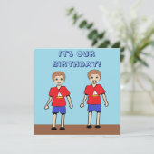 Doppeljungen-Geburtstags-Einladung Einladung (Stehend Vorderseite)