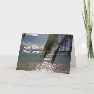 DOPPELN DER LIEBE VON ZWINS AM GEBURTSTAG DER MAMA KARTE