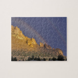 Doppelregenbogen über einer Felsformation nahe Smi Puzzle