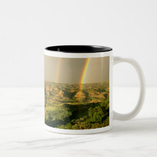 Doppelschleife über dem gestrichenen Canyon in The Zweifarbige Tasse