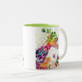 Doppelseitige bunte Giraffe mit Schmetterlingen Zweifarbige Tasse (VorderseiteRechts)