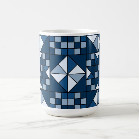 Doppelsternkettenschattierungen von blauem Quilt Kaffeetasse (Mittel)