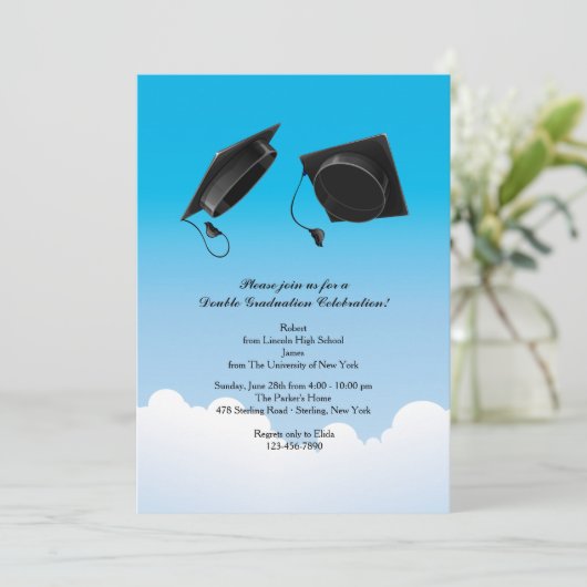 Doppelter Abschluss-Hut zu vertikalem Schwarz Einladung (Stehend Vorderseite)