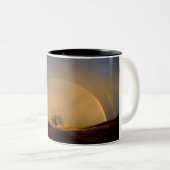 Doppelter Regenbogen Zweifarbige Tasse (VorderseiteRechts)