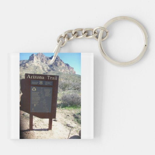 Doppelter Seitenpfosten-Postenberg Schlüsselanhänger (Rückseite)