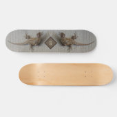 Doppeltes Eidechsen-Monogramm Skateboard (Horizontal)