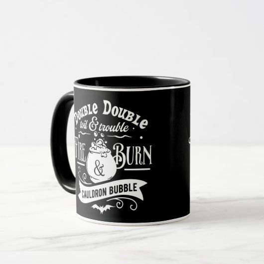 Doppeltoil und Trouble Cauldron Halloween Tasse (Vorderseite Links)