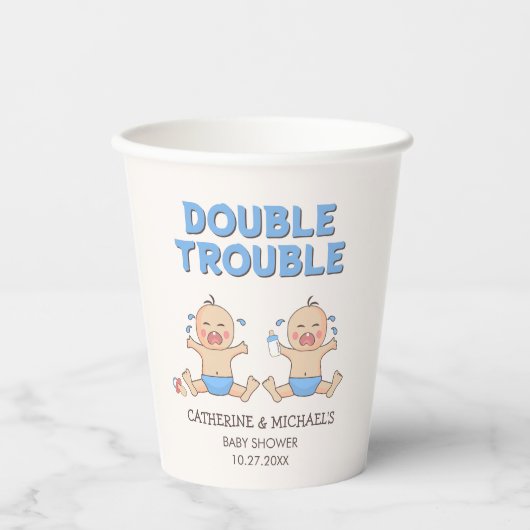 Doppeltrouble Twin Boys Babydusche Pappbecher (Vorderseite)