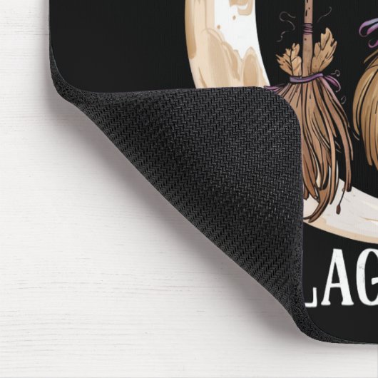 Dorf Hexengotik Okkult Wicca Landschaft Mousepad (Ecke)