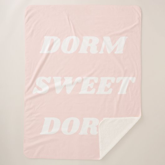 Dorm Sweet Dorm in Blush Sherpadecke (Vorderseite)