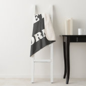 Dorm Sweet Dorm in Schwarz und Weiß Sherpadecke (Beispiel)