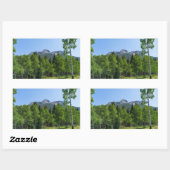 Dorodigipfel über Wäldern am goldenen Tor Rechteckiger Aufkleber (Blatt)