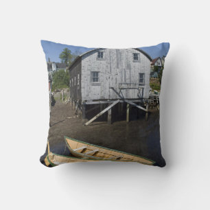 Dory builder,Lunenburg, Nova Scotia, Kanada Kissen