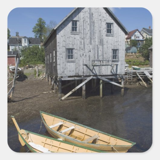 Dory builder, Lunenburg, Nova Scotia, Kanada Quadratischer Aufkleber (Vorderseite)