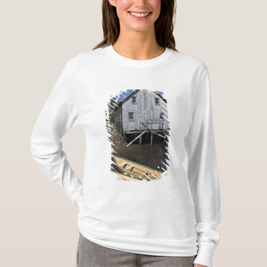 Dory builder,Lunenburg, Nova Scotia, Kanada T-Shirt (Vorderseite)