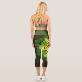 Dot Mandala Blume Gelb und Grün Capri Leggings (Rückseite)